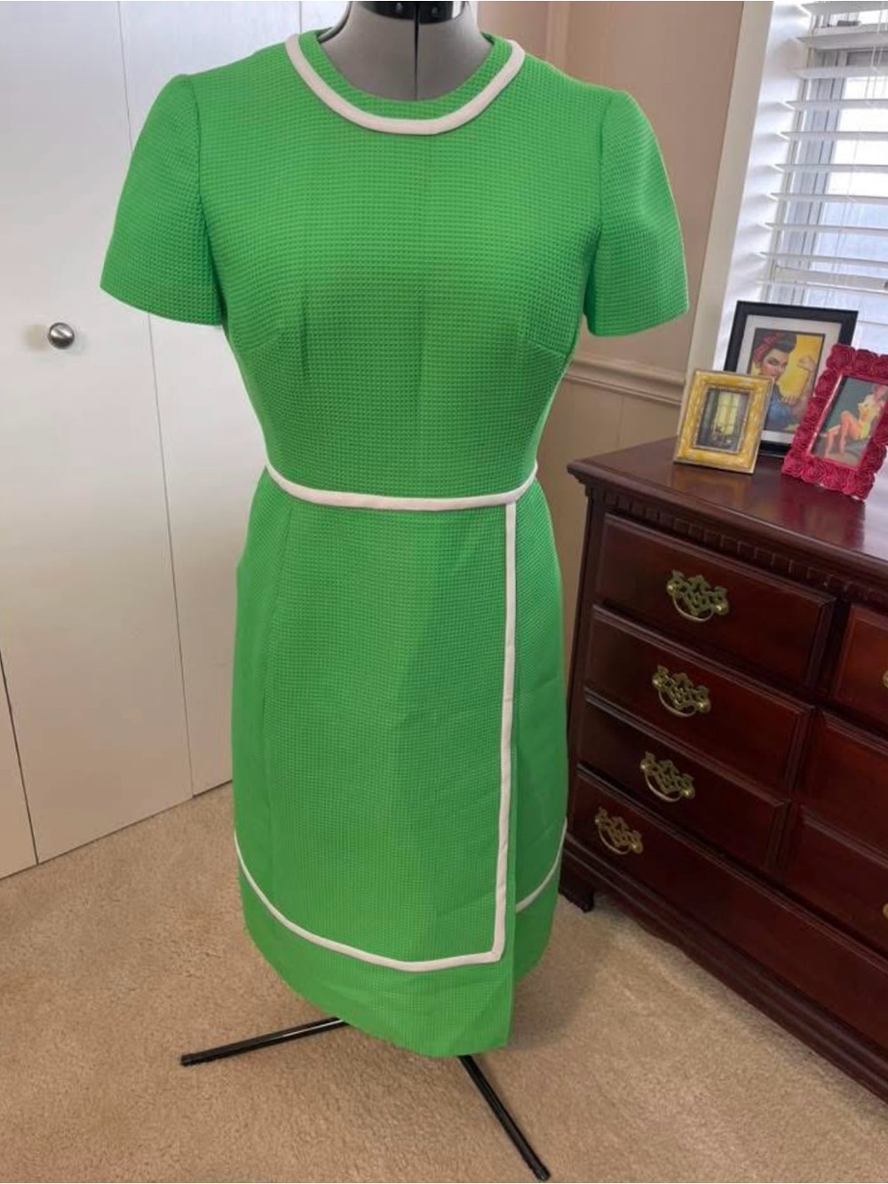 READ description Vintage 1960’s Waffle Dress Size Large